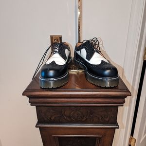 Dr Martens BROGUE